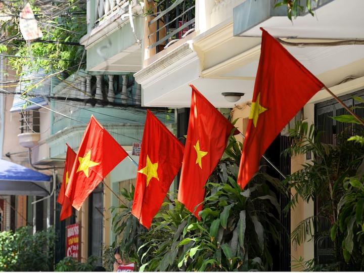 Hotspot Matrix: Biến Mua váy hoa mà không biết 4 thành cơ hội marketing đột phá